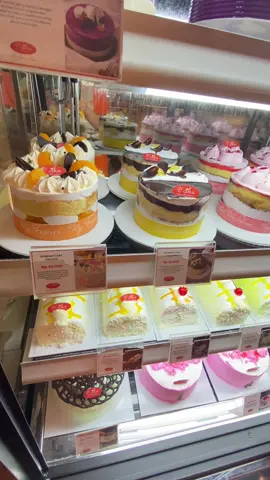 Harga promo nya jauh dari harga outletttt!🫠 Yukkk cek tag lokasi untuk beli voucher nyaa🥰🫶🏻  #promomakanan #promodcika #promotiktok #dcikabakery #promogajiantiktok 