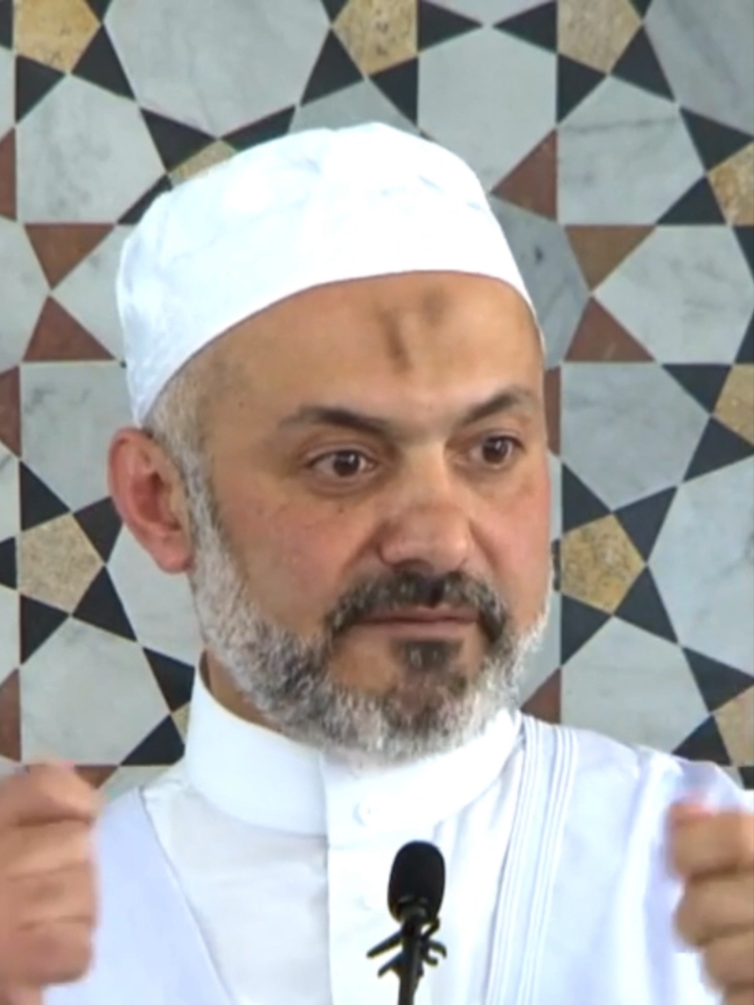 أعطيته مالا واتفقنا على الربح والخسارة مناصفة بيننا، هل يصح اتفاقنا؟ د. محمد خير الشعال