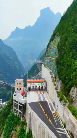 All this video is a beautiful place in China🇨🇳🇨🇳 #chinabeauty #chinaplace #swizerland🇨🇭 #viraltiktok #sara_queen012 