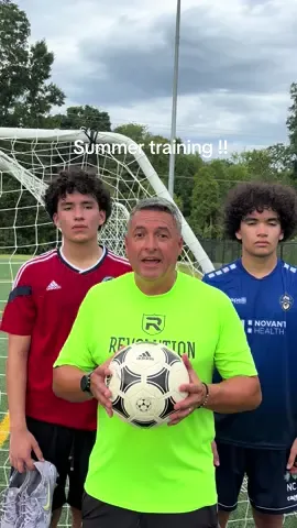 #creatorsearchinsights hey guys take a good decision!! Training with the good soccer staff ( experience and knowledge they have ) coach Eduardo Lara ( Colombian national team him worked) José Silva soccer assistant of Ediardo Lara and Angel campos ( Colombian professional soccer ; athletic coach ) 