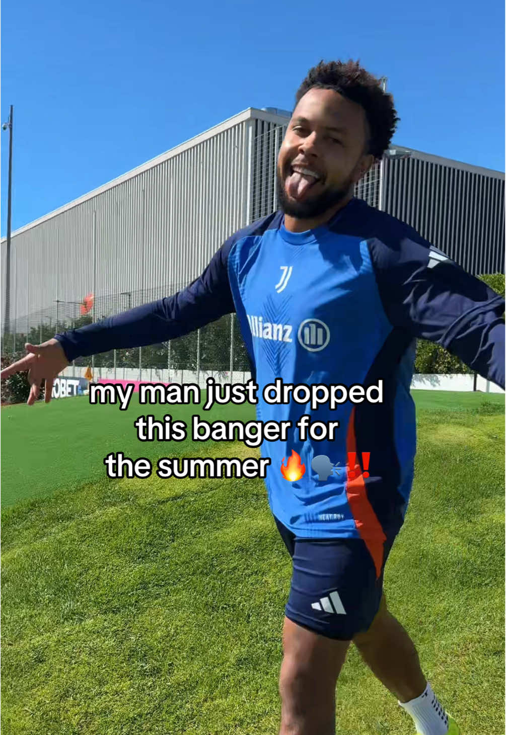 WOBBLY WIGGLY WOBBLY WIGGLY UUUUUHHHUUUU 🗣️‼️  #banger #travisscott #jackboys2 #meme #juventus 