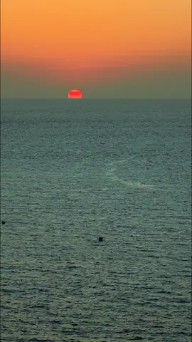 Explore sunset  #sunset  #sunsets  #tanger #المغرب🇲🇦تونس🇹🇳الجزائر🇩🇿  #fyp #foryou #tiktok  #viral 