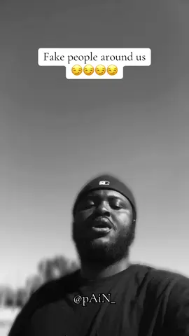 Fake friends around me 🥺🤔@pAiN_⭐️👑backup No violence please ‼️🙏‼️ just for fun 😂😂#fyypppppppppppppppppp #viral_video #newsoundalert🚨🚨🚨 #pAiN⭐️👑backup #goelilpain_ #pAiN #atanaana #ghanatiktok🇬🇭 #trendingvideo 