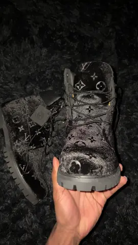 Velvet Black Lv 🖤  - - Dm for custom request 📱#viral #timberland #fyp 