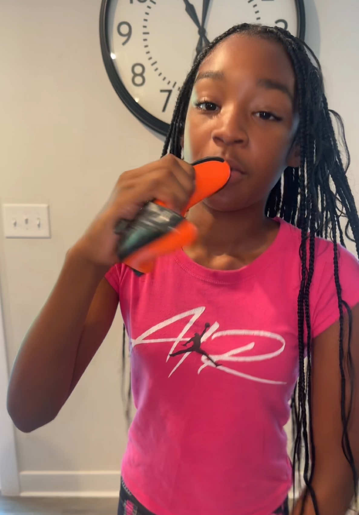 She’s been waiting to do this trend 😂 #kesha #family #FamilyFun #gametime 