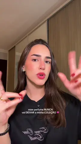 Literalmente meu filho, não abandono POR NADA e nem POR NINGUÉM! O perfume importado que pra mim serve pra tudo 💗 #perfumetok #perfumetiktok #cheirosa #dicas #amigas #divas 