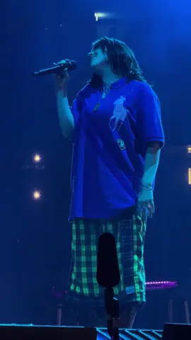 Ocean Eyes London N4 #billieeilish #billieeilishfan #billieeilishstan #billieeilishconcert #hmhas #hmhastour #hitmehardandsofttour #fyp #fypage 