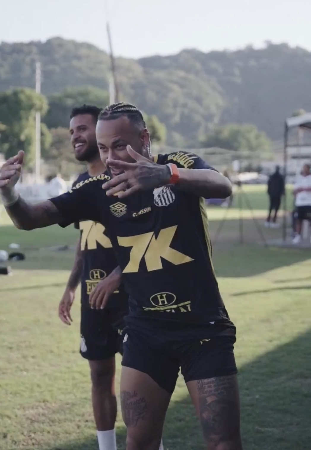 Incentivo no físico 🤝 #SantosFC #Santos #TikTokEsportes #Neymar #NeymarJr 