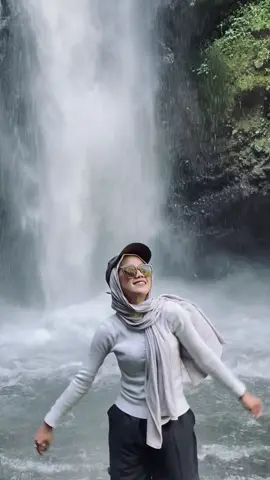 #CapCut selalu takjub sama apapun keindahan alam  #magelangexplore #kedungkayang #airterjunkedungkayang #eksplore 
