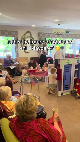Such a simple and yet a hugely beneficial way to care for adults and children. Let’s hope we see more of this 🙂 #daycare #intergenerational #intergenerationaldaycare #nursinghome #schoolvisits #adultdaycare #childcare 