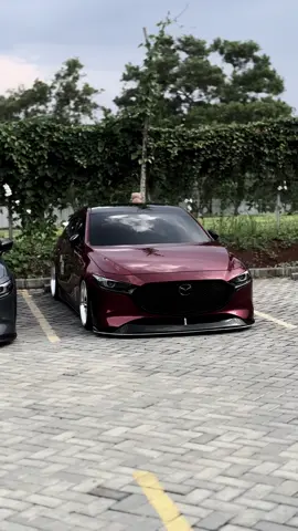 @.duseh #mazda3hatchback 