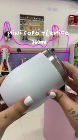 Mini copos térmicos estão um fofura, adquira o seu: → compre pelo site 𝐚𝐫𝐭𝐞𝐞𝐦𝐜𝐨𝐫𝐞𝐬𝐬.𝐜𝐨𝐦.𝐛𝐫 #copostanley #copotermico #papelariafofa #vaiprofy #fy #trend #viral #copiadora #lojaonline 