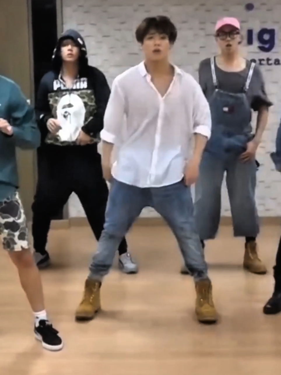 My Silver Spoon It's This Dance Practice #BTS #Dance #Practice #Baepsae #Fire #SilverSpoon #Choreography 