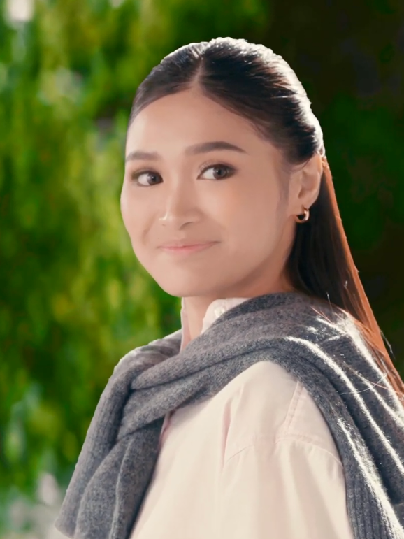 03: Campaign speech na, naging love letter pa 😆💌 Class is back. New classmate, new feelings 😉 Welcome back to school with the Sterling x BINI shorts 🎥🎞️ Directed by Cathy Garcia-Sampana #SterlingxBINI #BINIxSterling #SterlingPaper #SterlingNotebooks #SterlingNotes #PentelxBINI  #BINIxPentel #PentelPens #PentelPH #PentelEnergel #OrionsNotebooks #AvantiNotebooks #BINI #CathyGarcia #CathyGarciaSampana 