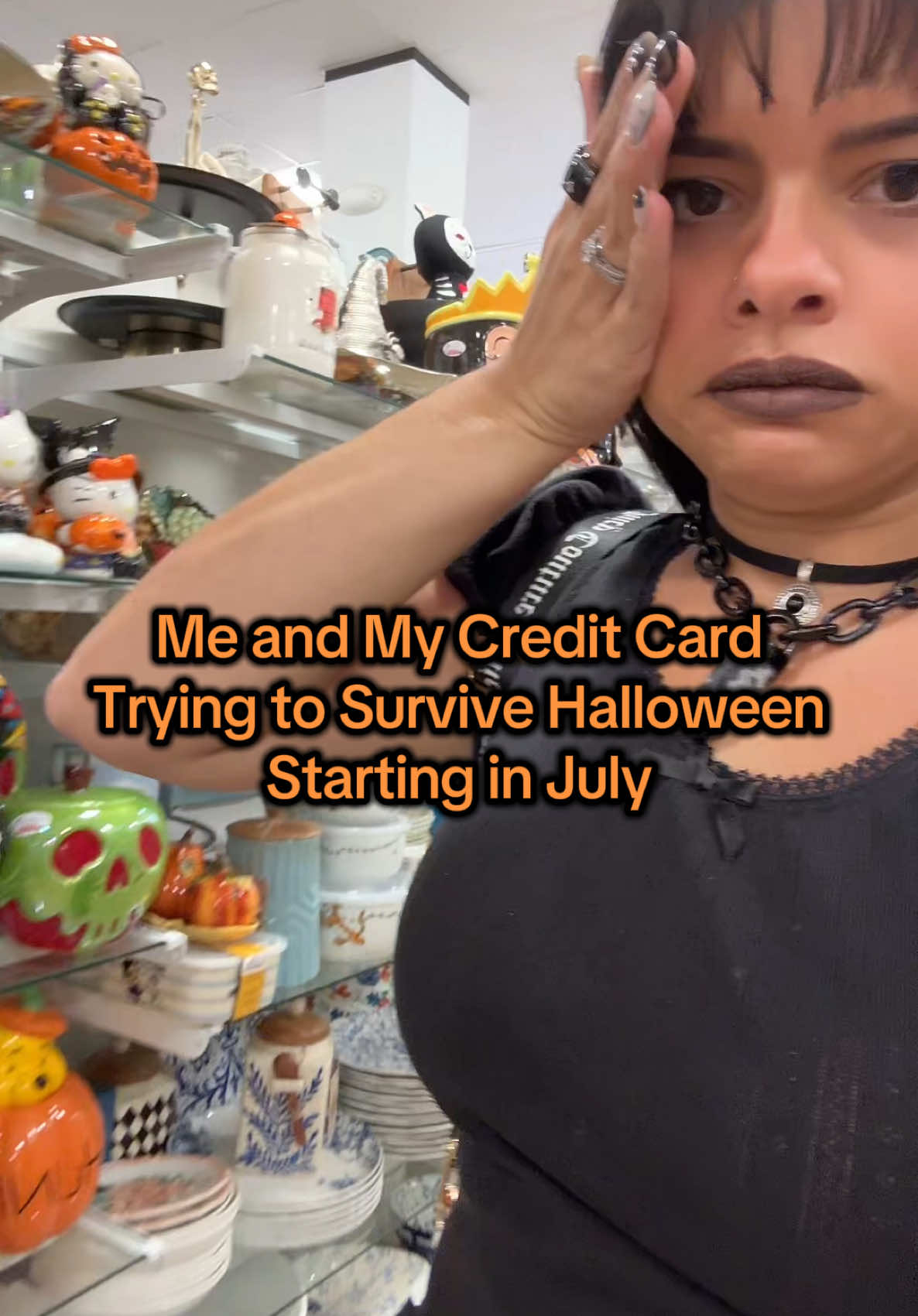 There was so much good stuff, I should probably stay home🫣 @HomeGoods  #halloweenshopping #halloweenlover #summerween #halloweendecor #spookyseason #halloweendecorations #besttimeoftheyear #halloween 
