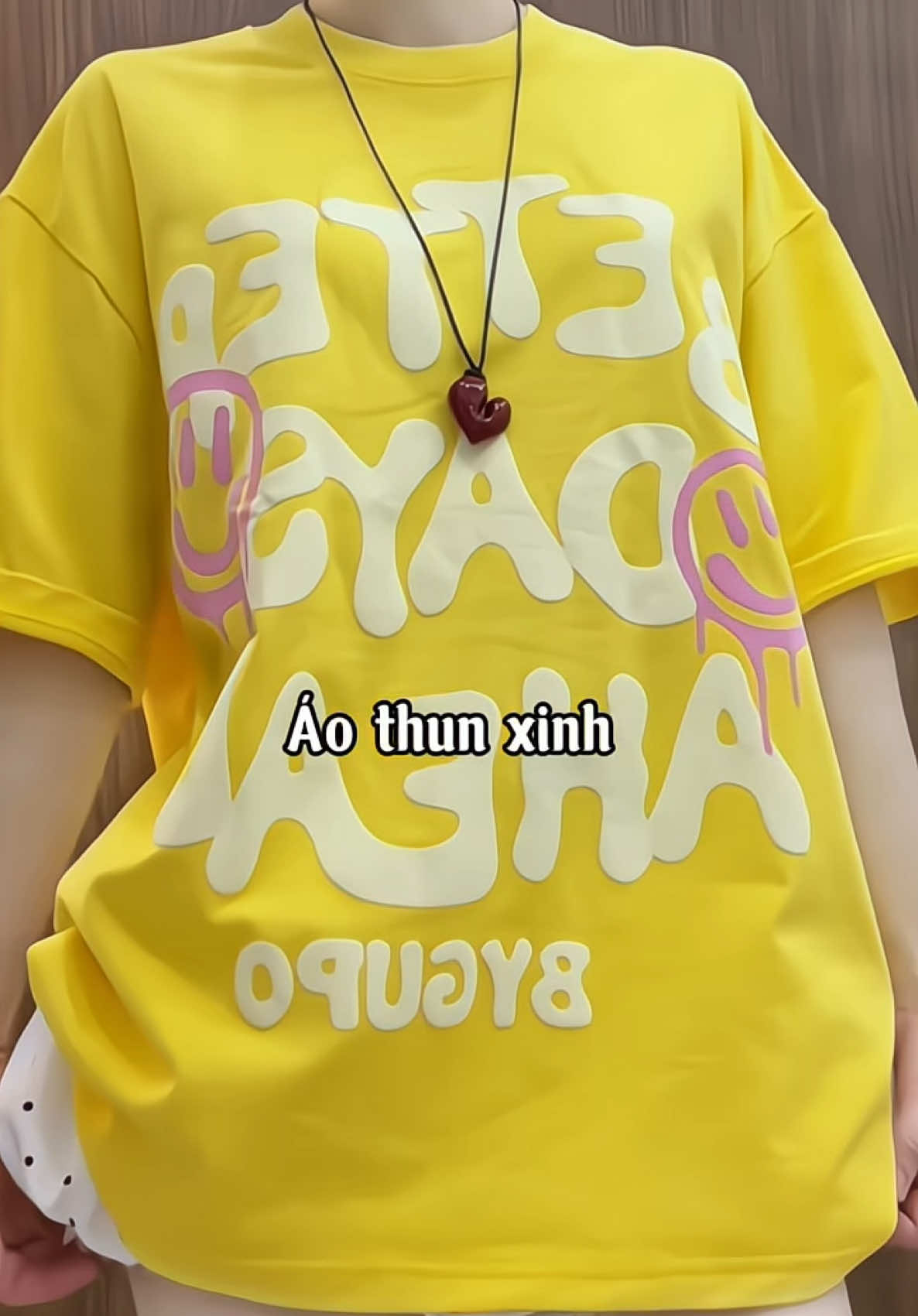 Áo thun xinh #review #reviewquanao #aothunnu #aothunoversize #aothunxinh #outfit #thoitrang #phoidoxinh #xuhuong 