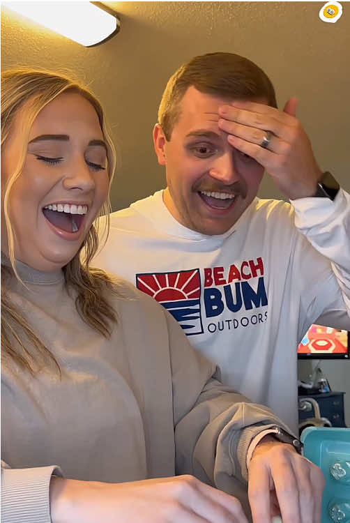 Using my husband’s head to crack eggs trend 🤣🥚#couple #family #funny #funnyvideos #funnymoments #foryoupage #fyp #foryou #usa 