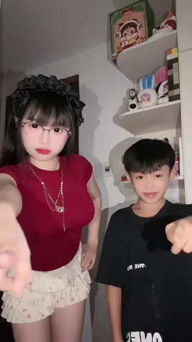 Ôi đầu anh tôi =)) #tieuholy 