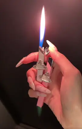 #lighter #fyp #coollighter #tiktokshop #cutelighter #hellokitty 