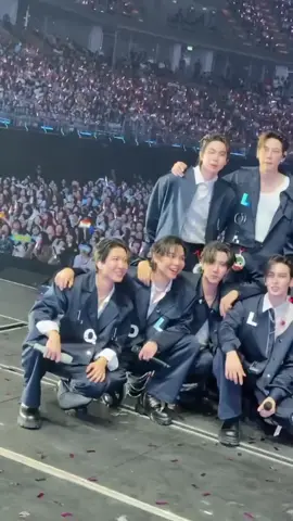 LOL 2025 #lolfanfest2025 #pondphuwin #joongdunk #perthsanta #geminifourth #williamest #winnysatang #forcebook #bounprem #firstkhaotung #earthmix #jimmysea #thaenthu #gmmtvboys 