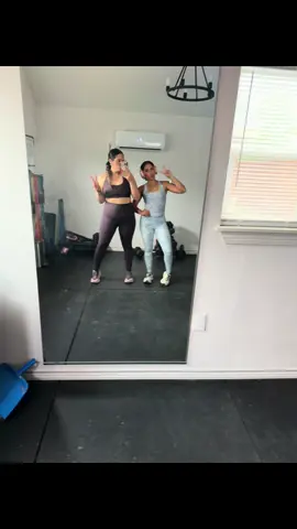 Gym Time with my girl @zoey 🏋🏽‍♀️💕#gymtime #gym #workingout #workingonme #athomegym 