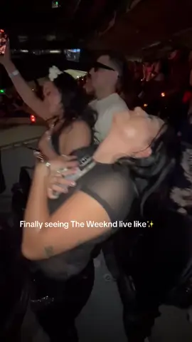 I miss it 😭 #theweeknd #seattle #xo #besties #2025bride 