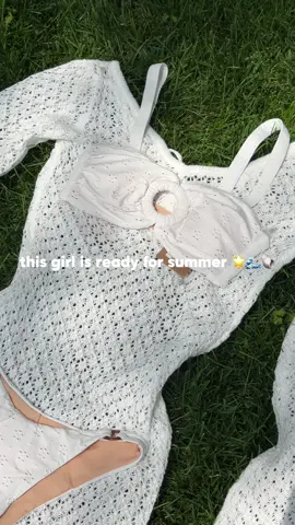 These pieces are going to carry me through the summer @berlook 🤍🌟  Use code EnyaG for 20% off + code SP25 for 25% off of their active wear collection 😌💖 #Summer #bikini #berlook #swimwear 