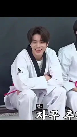 yeyunn 🤏🏻 #jake #enhypen 