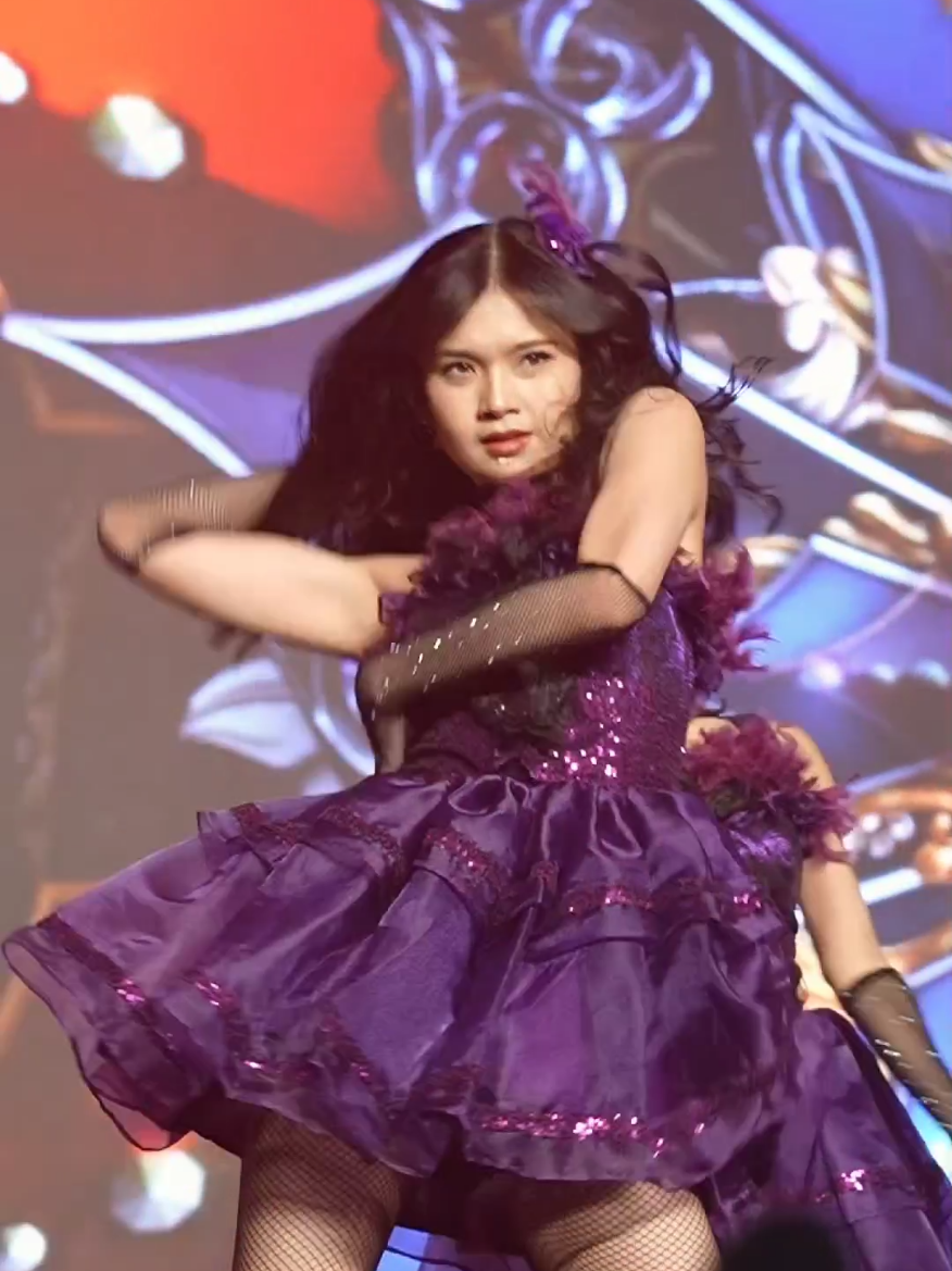 Indah at Mini Live Performance All In Tour Surabaya 2025  @indahjkt48 @interindahfc  #Ikutyo #jkt48 #indahjkt48 #fyp