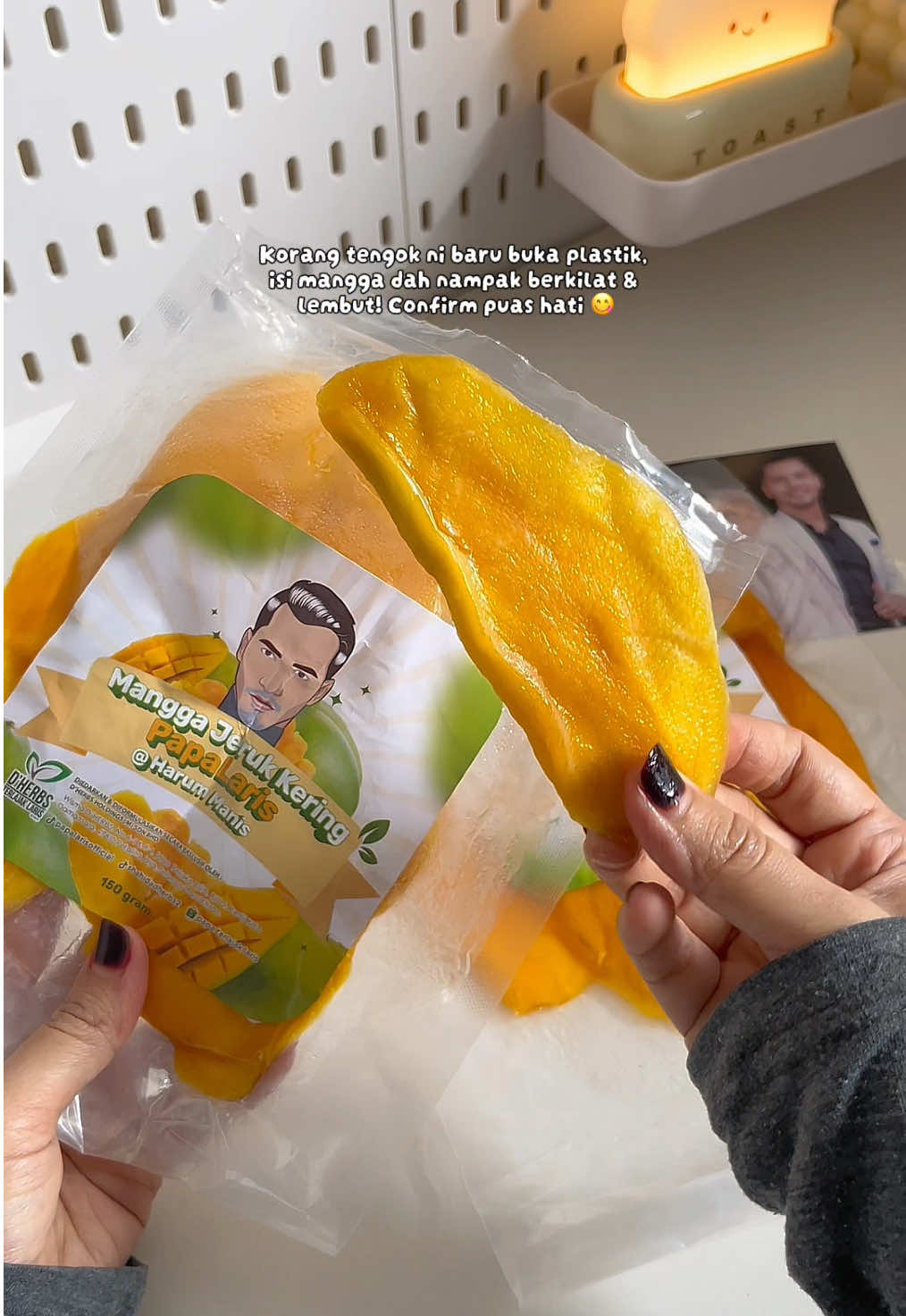Sumpph sedap gila.😭 Yang paling penting unik rasanya lain daripada yang lain korang wajib cuba ya beli dekat beg kuning😍 #jerukmangga #manggajerukkering #papalaris #jerukmanggaaliffsyukri 