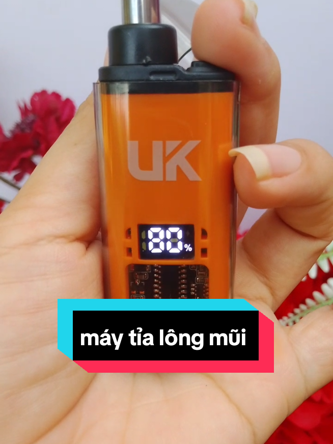 máy tỉa lông mũi mini unko có màn hình LCD báo chỉ số bin . hết pin sạc lại #BeDy #maytialongmui #unko #viral #fyp 