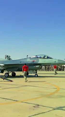 F-16 pilot rushes to take off in an emergency at full speed | #military #fighterpilot #f16 #airforce #aviation 