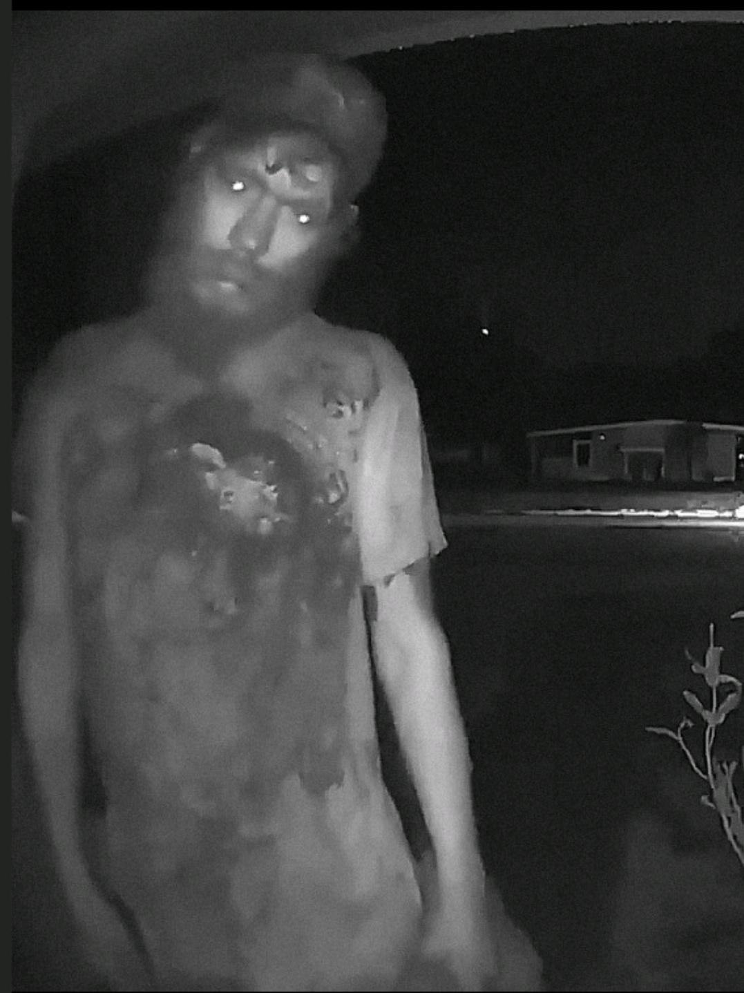 Bêbado Invade Casa#terrorparanornal #terror #medo #assustador #cameradesegurança 