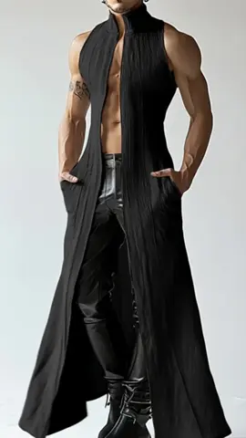 This coat is so domineering and cool. #OOTD #fashion #man #coat #sleeveless #chic 