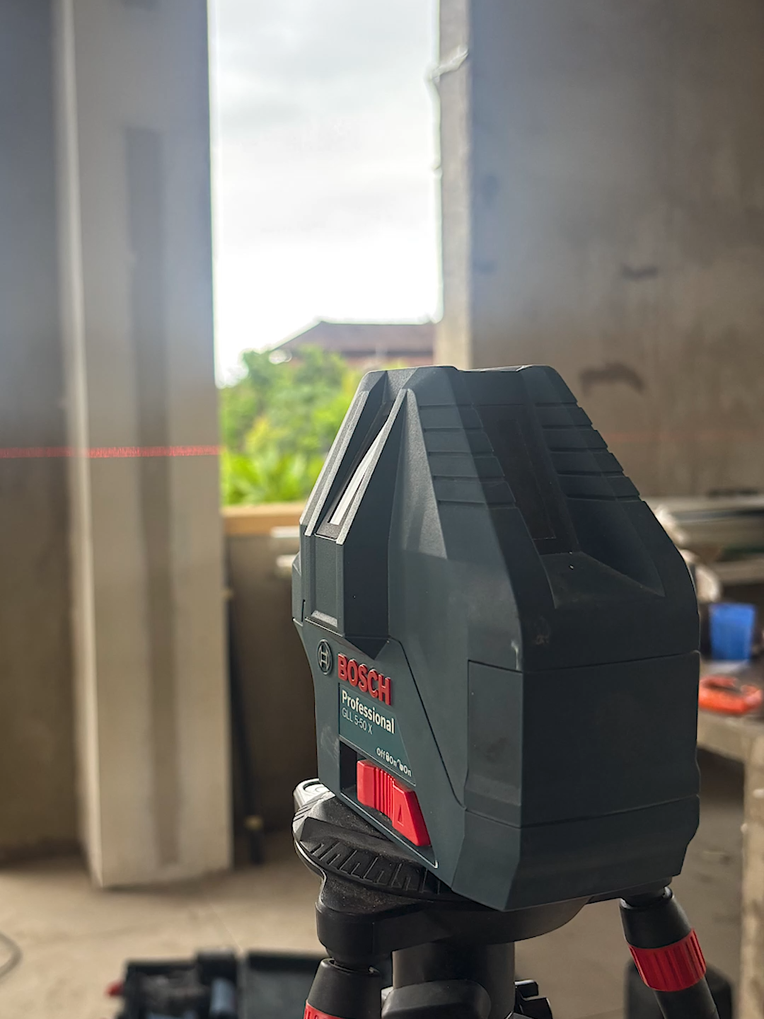 Time-lapse of a 3-meter window installation. #timelapse #construction #bali CONNECT WITH OUR SPECIALIST: WhatsApp: wa.me/6281932992556 GET TO KNOW US BETTER: All our resources: https://bimxgroup.webflow.io YouTube: https://www.youtube.com/@UCjz0rvpb44WQTnBdXPE3SwQ Telegram channel: t.me/bimxdv Telegram bot: t.me/bimx_bot Instagram: instagram.com/bimx_barinoff Website: bimxdv.ru 📞 Contact us: +62 819-3299-2556