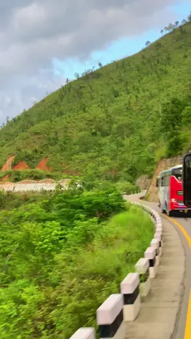 Guess This Place?View Looks So Beautiful❤️ #sagarmathaairbus  #nightbus  #deluxebusofnepal  #tata  #purbeli  #kakarvitta  #kathmandu  #goviral  #trending  #fyp  #followformore @Deluxe Bus of ktm @Mechi Airbus Official🙏 @allaboutnepalbuses94 @JB VLOG @bjsyangtantamang 