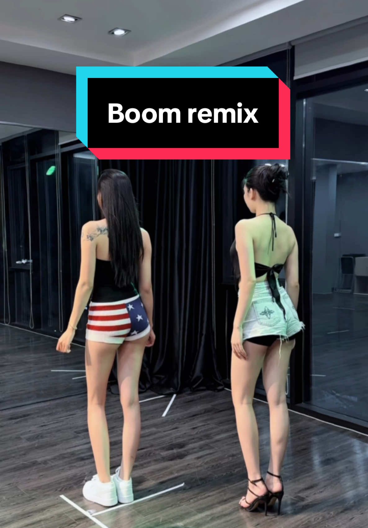 Rồi ai học viên ai giáo viên đây :))) @𝒕𝒉𝒖𝒚 𝒍𝒊𝒏𝒉 học viên 6 tháng của em nhìn sĩ quá =))) #dancebarNgocAnh 