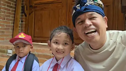 Ni Hyang sudah sekolah ❤️❤️❤️ 