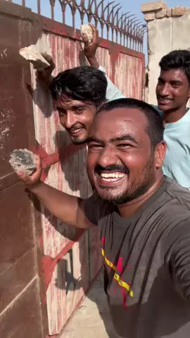very funny video 😂😂😂😂 #funnyvideo #comedyvideo #funny #comedy #foryou #foryoupage #fyp #viralvideo #teamsadiqcholistani 