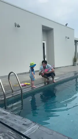 Hun có cái mà làm quá vậy ông già 🤣