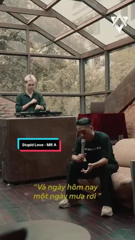 Đứng dưới cơn mưa… #mra #ayo #music #young #stupidlove 