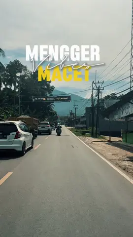 Info Terkini Melaporkan Ratusan kendaraan mengalami kemacetan di ruas Jalan Pandeglang-Labuan, Karena Ada Perbaikan Jembatan tepatnya di mengger , Kabupaten Pandeglang. #fyp #macet #infoterkini #melaporkan #CapCut 