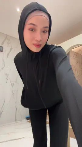 outfit olahraga hari ini😋