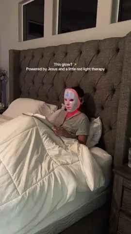Your skin called—it wants this mask. 🧖‍♀️ 7 colors, endless glow. Hit that orange cart 🛒 #led #redlighttherapy #ledmask #jesusglow 
