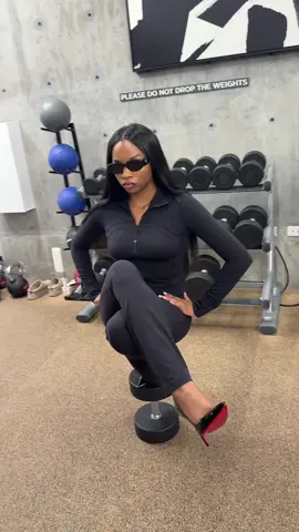 who is topping the So Kate Queen? I need that 💅🏽 @Nicki Minaj #nickiminaj #sokate #louboutin 