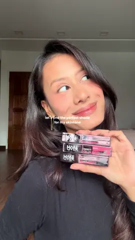 W33 girlies, this one’s for you! The perfect MLBB does exist. Mine? D11 Pompous 2.0 💋 #MakeOverMY #LipComboOfTheDay #glazedlips 