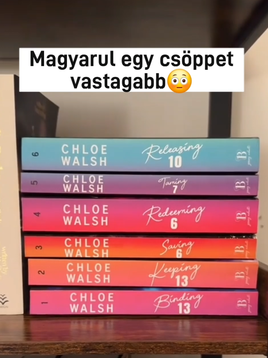 Magyarul egy csöppet vastagabb😳😅🥰 Külföldi könyvespolc és videó @Lo’s Library 📚☁️  -é 💕  #chloewalsh #keeping13 #konyvvasarlas #könyvvásárlás #könyvespolc #konyvespolc #konyvajanlo #könyvajánló #könyvértékelés #konyv #könyv #hungarianbooktok #BookTok #booktokhungary #mitolvass #bookworms #konyvmoly #bookworm #booktokbooks #homelibrary #booklover #romanticbook #spicybooktok #spicybook #bookphotography #olvas #reader #olvassmindennap #olvasnijó #olvass #könyvmoly #konyvmoly #olvasás #olvasas #olvasok #könyvek #konyvek #booktoker #books #booklovers #bookworms #bookaddict #bookaholic #booknerd #booknerdigans #bookblog #bookblogger #bookrecommendations #bookreview #booksofinstagram #booksofig #magyarbooktok #mitolvassak #book #romancebooks #bookrecs #tiktokbook #neked #nekedbelegyen #nekedbe #fyp  #fory #foru #foruyou #forupage  #foryoupage #foryour  #foryoutiktok 