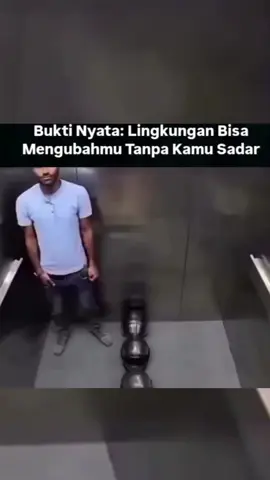 Seorang pria masuk ke lift. Dia terlihat santai dan jadi dirinya sendiri. Namun beberapa saat kemudian, orang-orang masuk... dan satu per satu dari mereka memakai helm. Tanpa diminta, tanpa alasan... Pria itu pun ikut memakai helm. Kenapa? Karena manusia lebih takut 