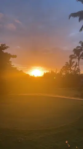 Sky on Fire 🔥 #hawaii #Love 