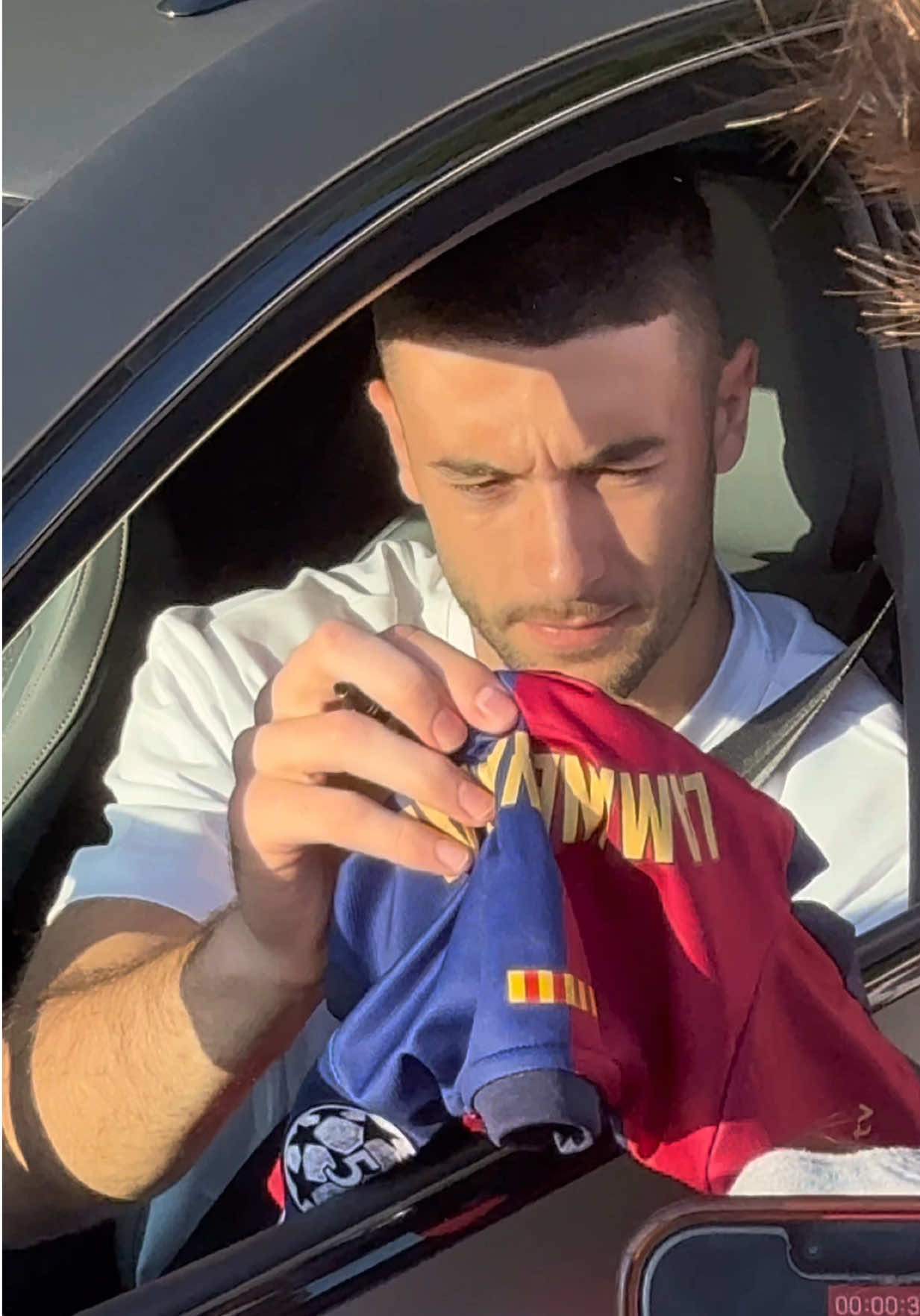 ¡Gran gesto del de Sallent!👏 #parati #fcblive #fcb #barça #pretemporada #fcbarcelona #viral #viraltiktok #viralvideo #fyppppppp #joangarcia #fyp #entreno #ciutatesportiva